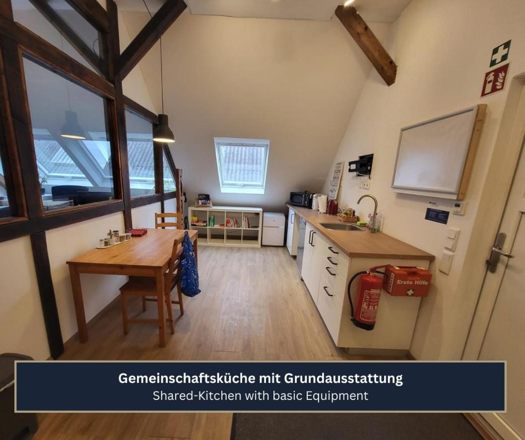 Messe- Und Ferienwohnung Am Ponyhof Apartment *